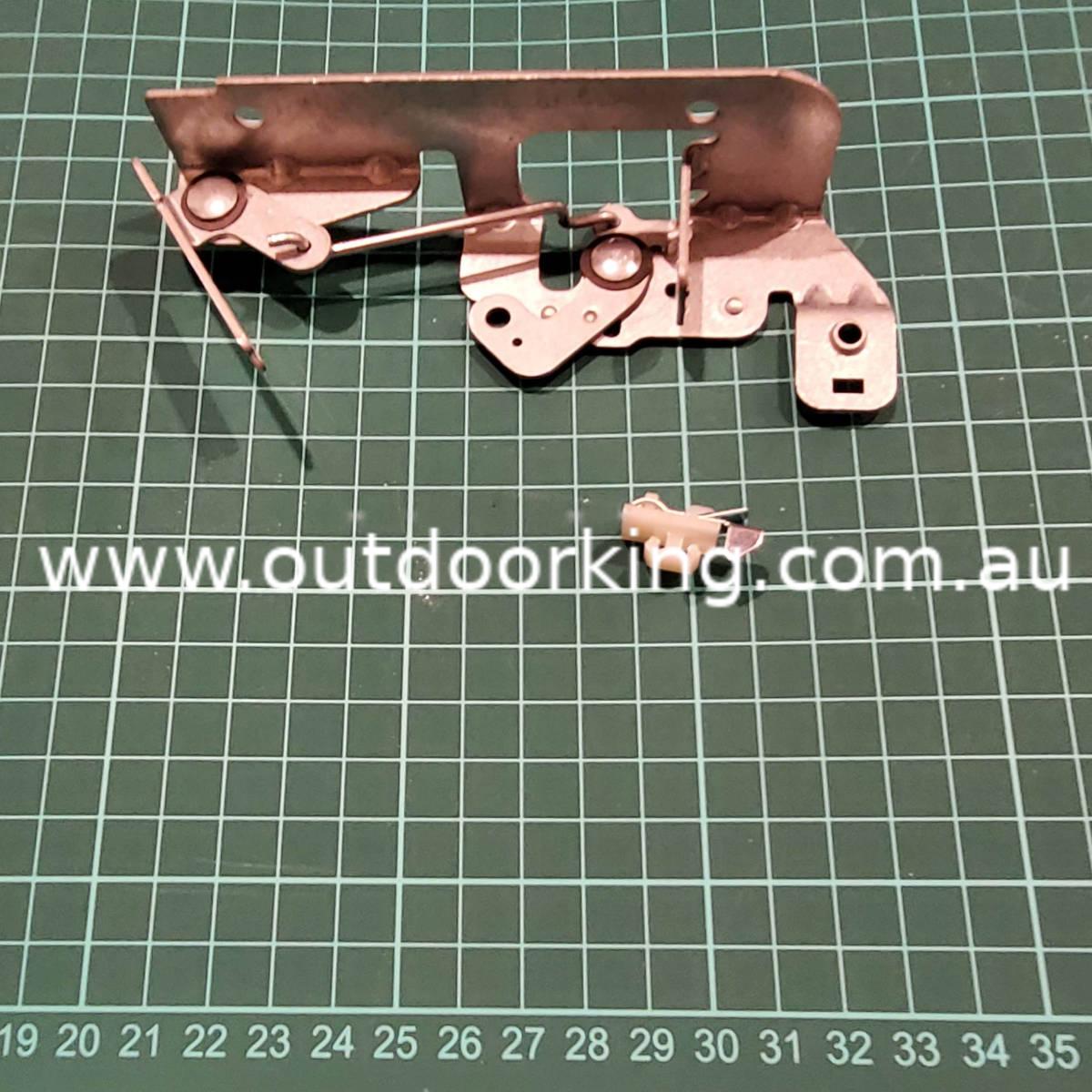 (image for) Briggs & Stratton Genuine Bracket-Control 590561, 596458