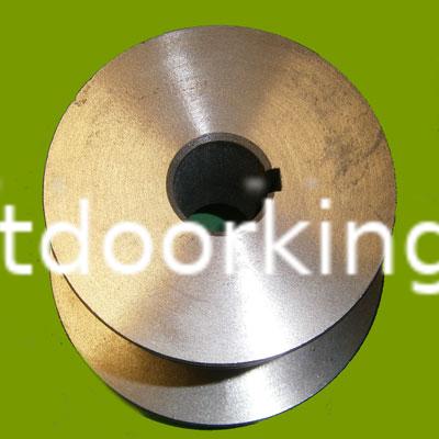 Modal Additional Images for Rover Genuine Engine Pulley A12320