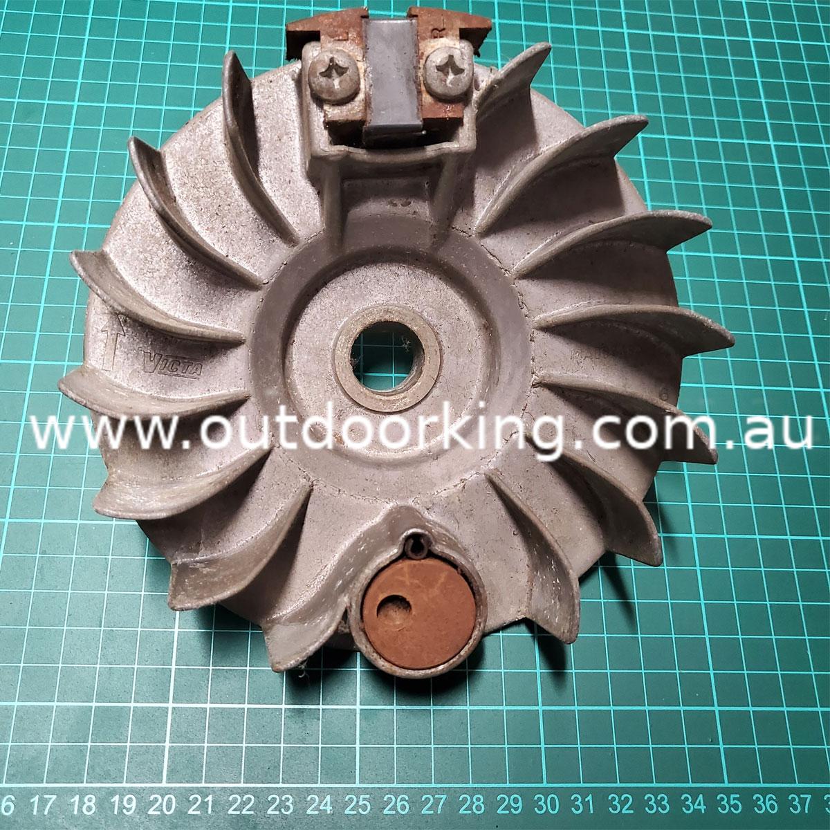 Modal Additional Images for Victa Genuine Flywheel Assembly MA05650AZ